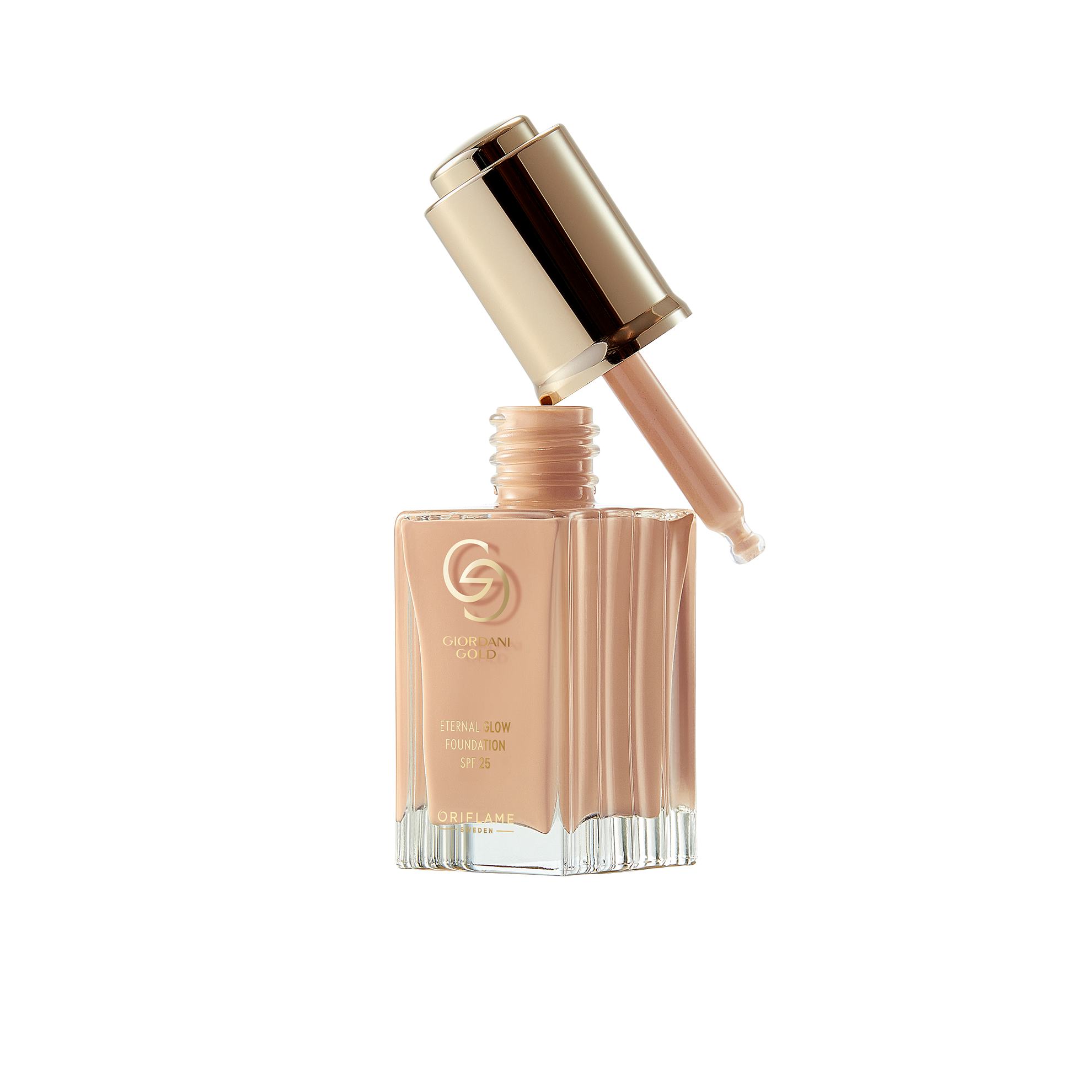 Сияющая тональная основа Giordani Gold