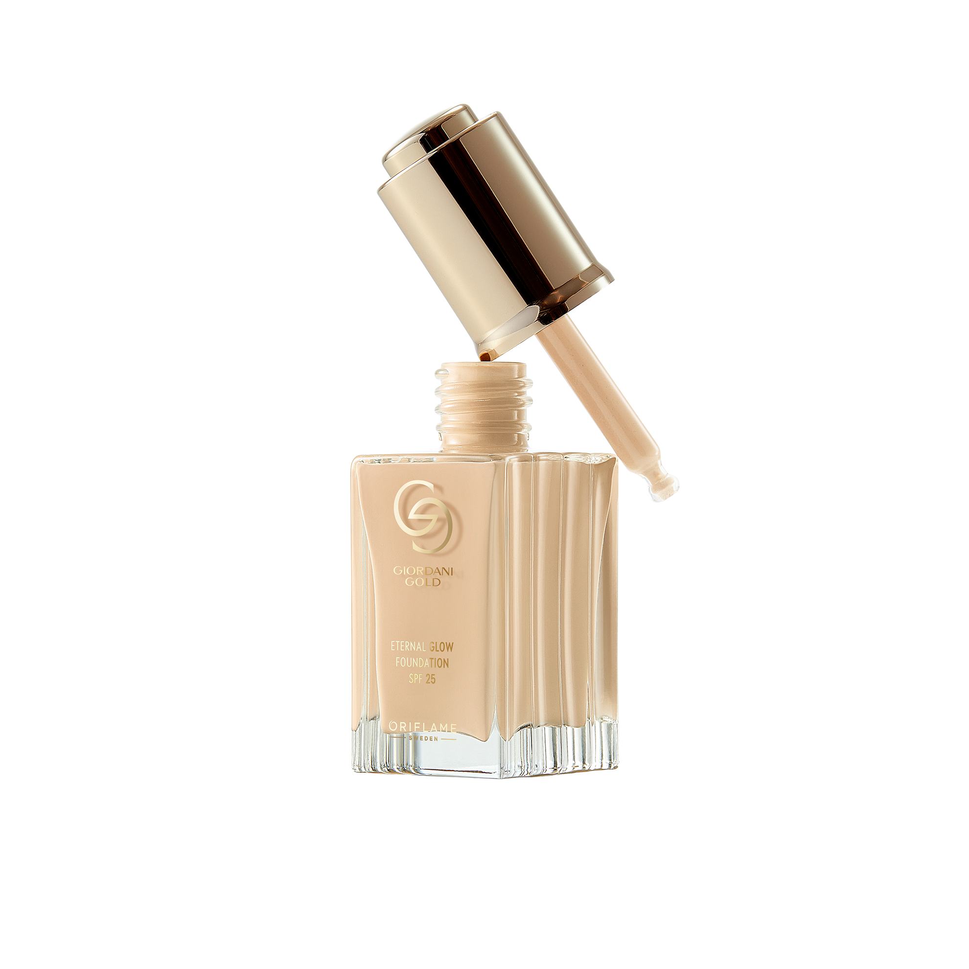 Сияющая тональная основа Giordani Gold